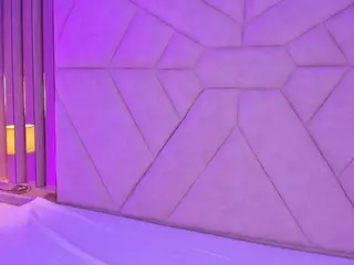 MuffinAndMoans's Live Sex Cam Show
