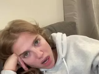SweetCme's Live Sex Cam Show