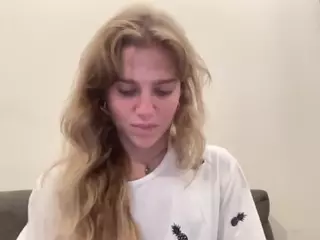 SweetCme's Live Sex Cam Show