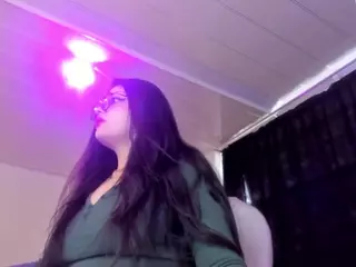Vicolenn-69's Live Sex Cam Show