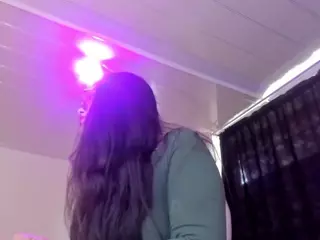 Vicolenn-69's Live Sex Cam Show