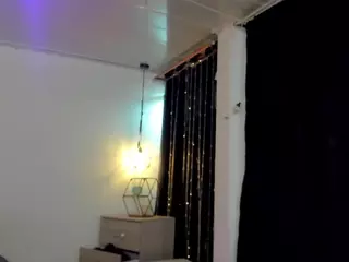 Vicolenn-69's Live Sex Cam Show