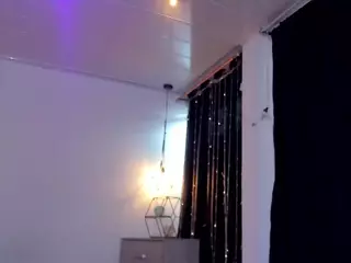 Vicolenn-69's Live Sex Cam Show