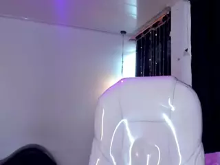 Vicolenn-69's Live Sex Cam Show