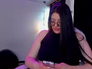 Vicolenn-69's Live Sex Cam Show