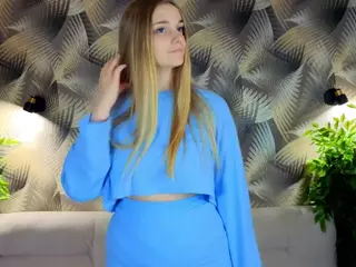 HoLLi's Live Sex Cam Show