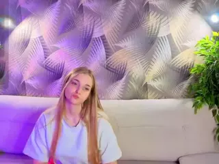 HoLLi's Live Sex Cam Show