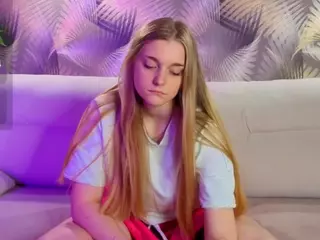 HoLLi's Live Sex Cam Show