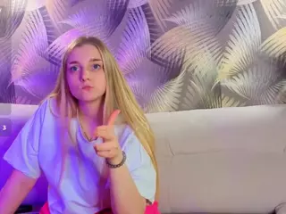 HoLLi's Live Sex Cam Show