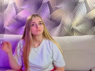 HoLLi's Live Sex Cam Show