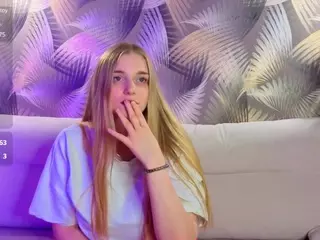 HoLLi's Live Sex Cam Show