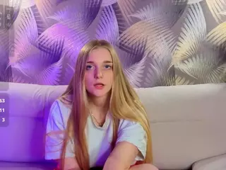 HoLLi's Live Sex Cam Show
