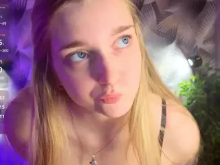 HoLLi's Live Sex Cam Show