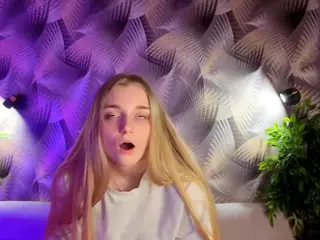 HoLLi's Live Sex Cam Show