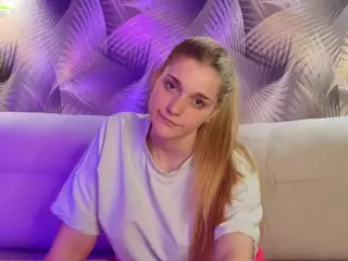 HoLLi's Live Sex Cam Show