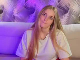 HoLLi's Live Sex Cam Show