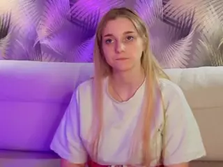 HoLLi's Live Sex Cam Show