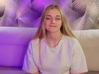 HoLLi's Live Sex Cam Show
