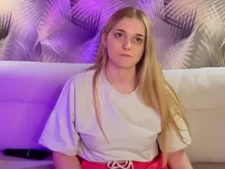 HoLLi's Live Sex Cam Show