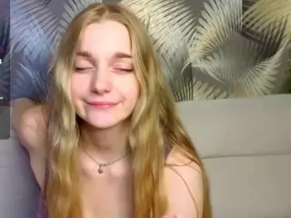 HoLLi's Live Sex Cam Show