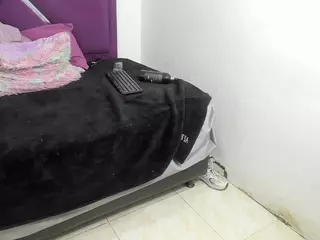 Saskyaht's Live Sex Cam Show