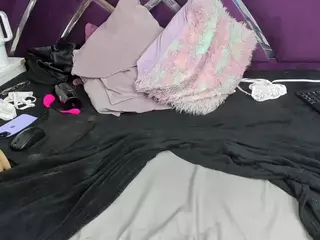 Saskyaht's Live Sex Cam Show