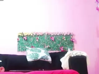 Dianagom's Live Sex Cam Show