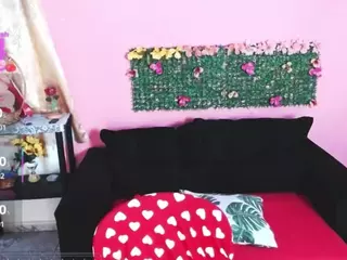 Dianagom's Live Sex Cam Show