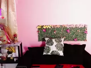 Dianagom's Live Sex Cam Show