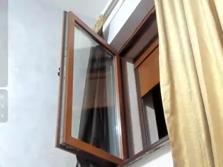 Anyssia's Live Sex Cam Show