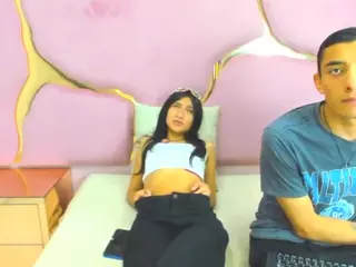 KittyandLiam69's Live Sex Cam Show
