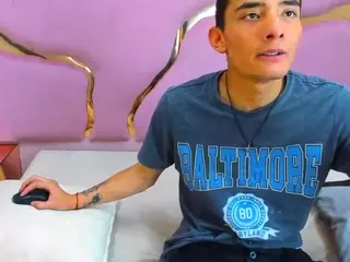 KittyandLiam69's Live Sex Cam Show