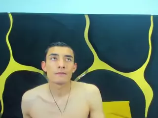 KittyandLiam69's Live Sex Cam Show