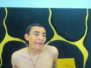 KittyandLiam69's Live Sex Cam Show