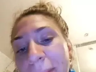 LynnAngelica's Live Sex Cam Show