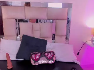 Abrill-01's Live Sex Cam Show