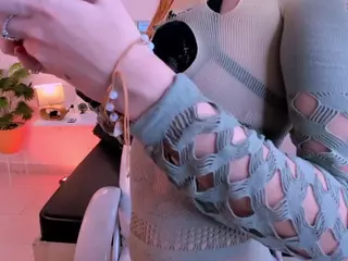 Abrill-01's Live Sex Cam Show