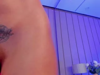 AisHhaFerrari's Live Sex Cam Show