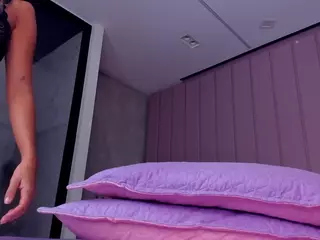 AisHhaFerrari's Live Sex Cam Show