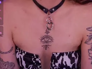 BellaSpark's Live Sex Cam Show