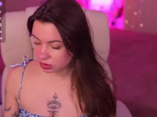 BellaSpark's Live Sex Cam Show