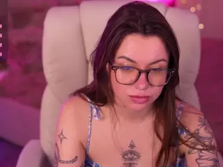 BellaSpark's Live Sex Cam Show