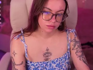 BellaSpark's Live Sex Cam Show