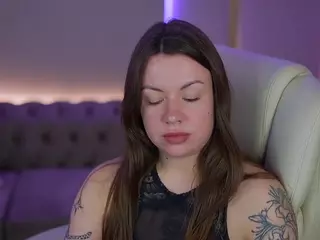 BellaSpark's Live Sex Cam Show