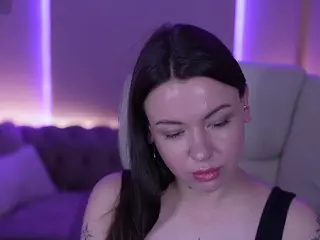 BellaSpark's Live Sex Cam Show