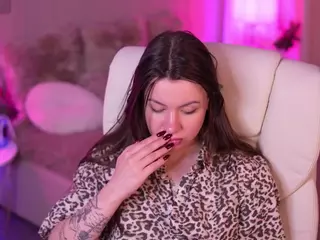BellaSpark's Live Sex Cam Show