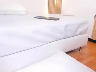 ChloweTaylor's Live Sex Cam Show