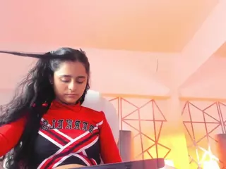 Giselle-Roldan's Live Sex Cam Show