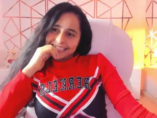 Giselle-Roldan's Live Sex Cam Show