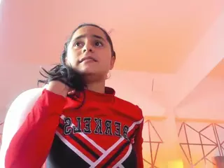 Giselle-Roldan's Live Sex Cam Show
